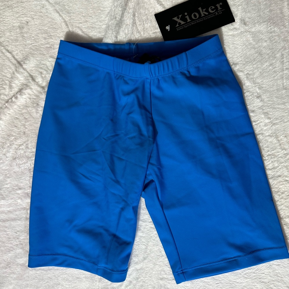 NWT boys/youth sz XS compression swimming
